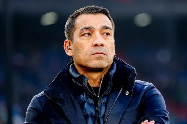 Giovanni van Bronckhorst Berpotensi Liverpool temp
