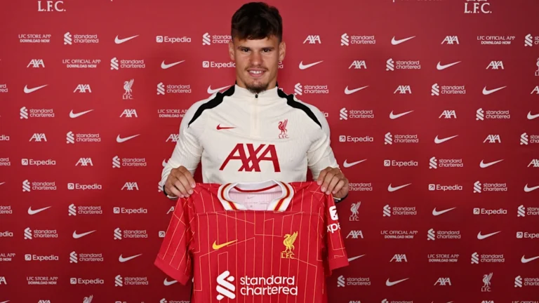 Milos Kerkez Membawa Isyarat Evolusi di Liverpool Arne Slot