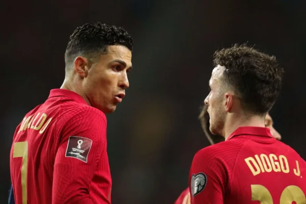 Cristiano Ronaldo Alasan Sedih ketidakhadiran Pemakaman Diogo Jota temp