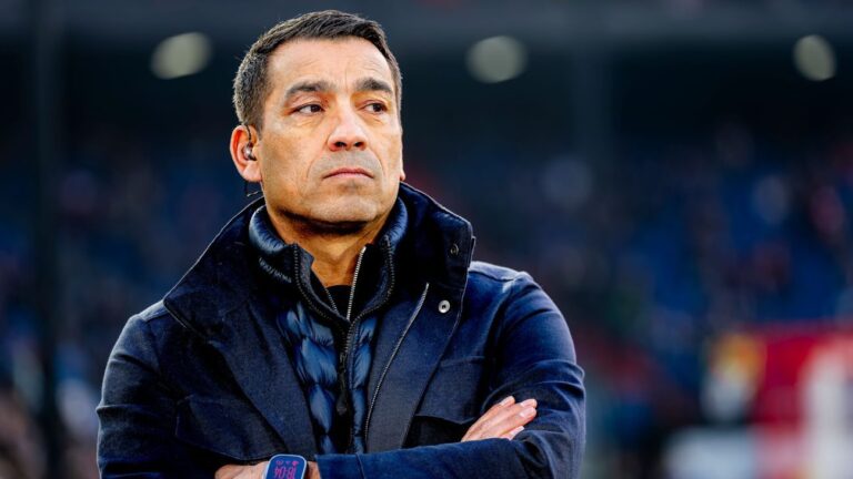 Giovanni van Bronckhorst Mantan Bintang Arsenal Bergabung dengan Liverpool sebagai Pelatih Asisten