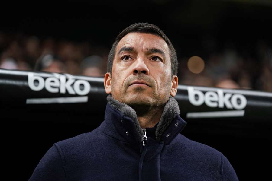 Giovanni van Bronckhorst Bergabung Staf Pelatih Liverpool temp