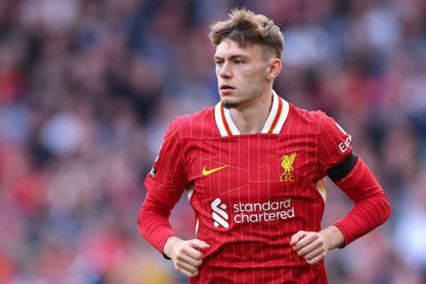 Pemain Muda Liverpool Conor Bradley Mencuri Perhatian temp