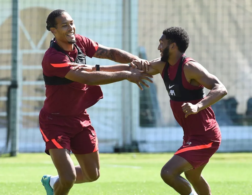 Persahabatan Fondasi Kesuksesan Virgil van Dijk Joe Gomez