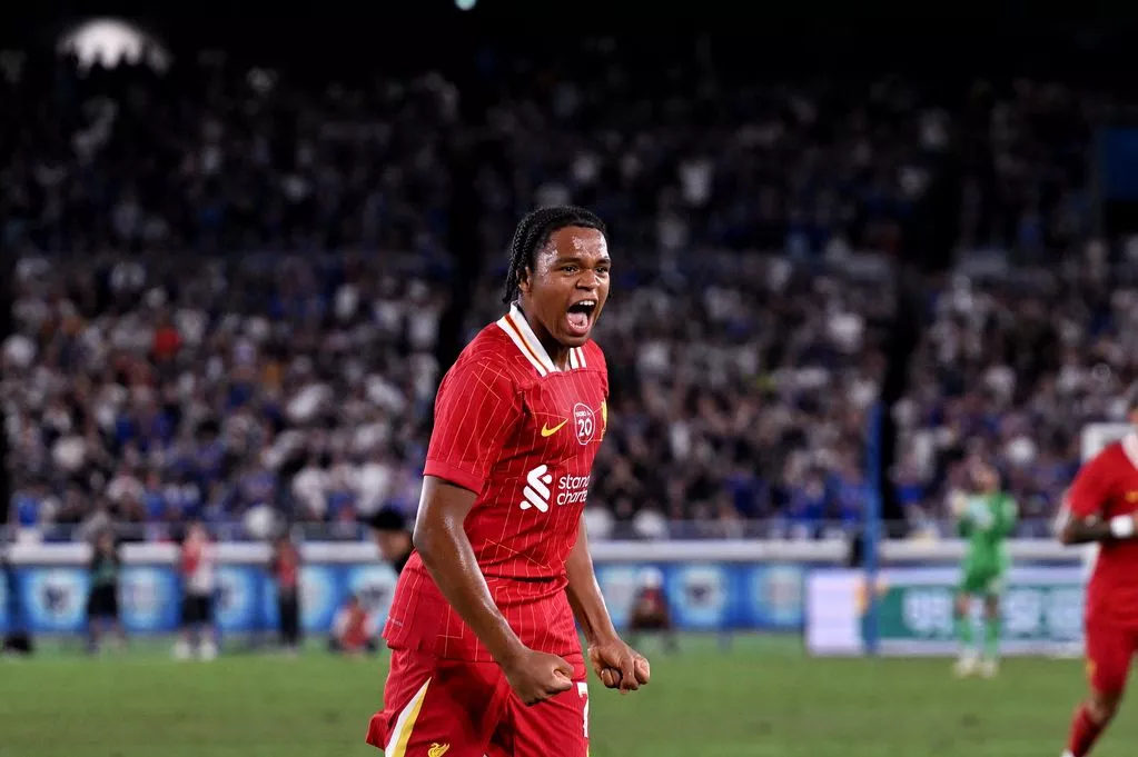 Rio Ngumoha Bersinar Terang saat Dampak Szoboszlai