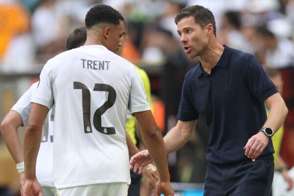 Xabi Alonso Menganalisis Kinerja Trent Alexander Arnold Madrid temp