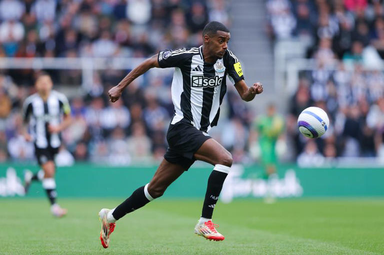 Alexander Isak dan Diamnya Liverpool: Peluang yang Terlewat