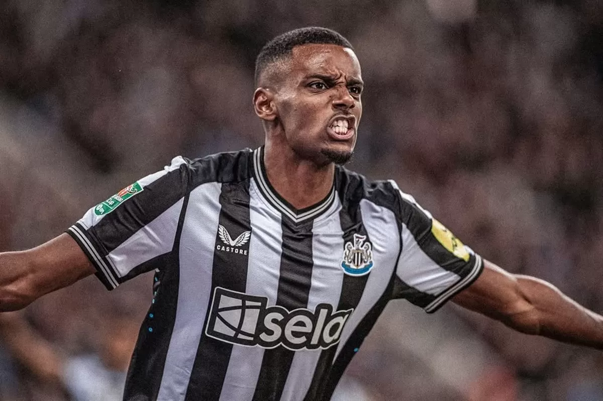 Ketidakpuasan Newcastle Meningkat Keterlambatan Liverpool Transfer Alexander Isak temp
